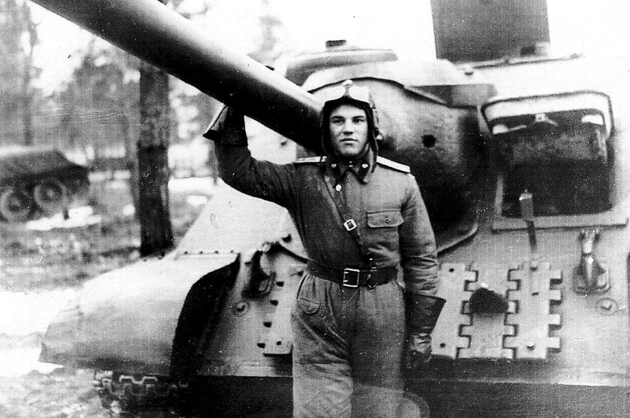 Николай Борисов командир танка т34