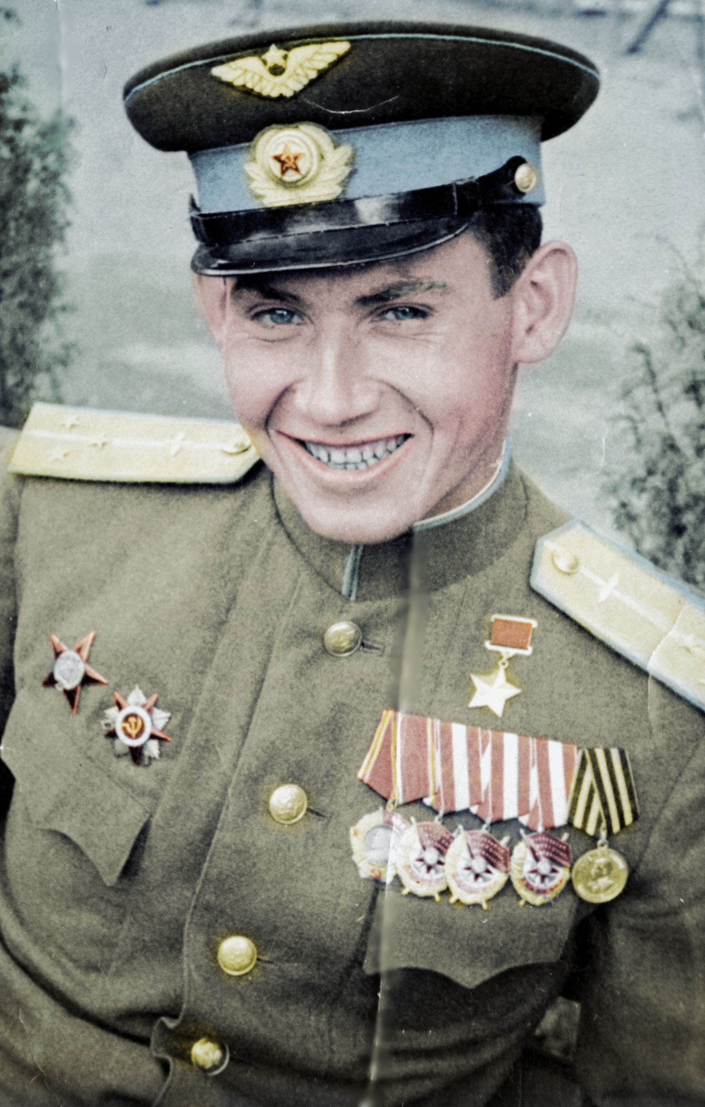 Николай Оловянников летчик